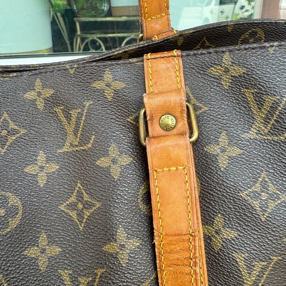 Louis Vuitton Sac Shopping Tote - Picture 9 of 16